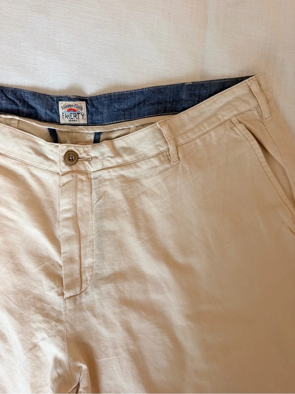 Faherty Mens Malibu light tan Shorts 9” size 2XL